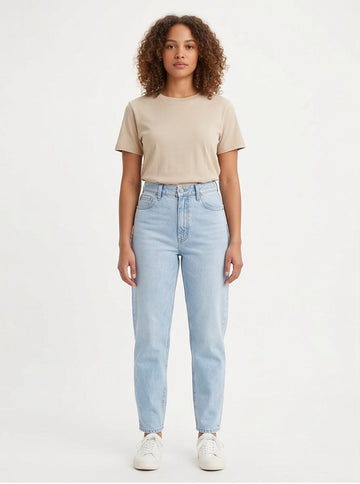 High-Waist Relaxed Mom Jeans in Light Wash
