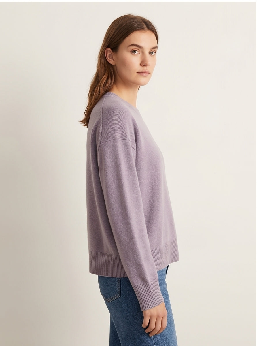 Cashmere Crewneck Sweater in Lavender