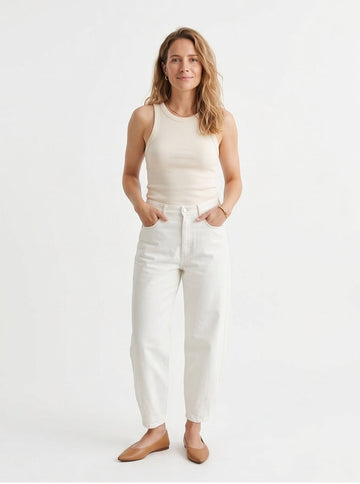 Barrel-Leg Jeans in Vintage White